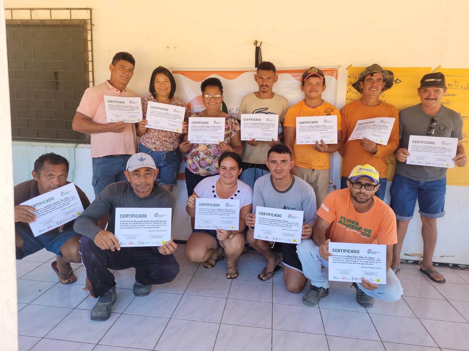 CERTIFICAÇÃO DOS PEDREIROS E PEDREIRAS DOS FOGÕES ECOLÓGICOS.jpeg